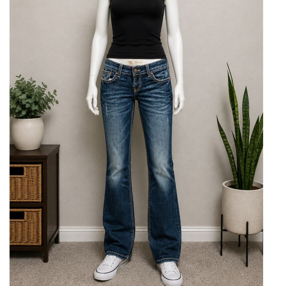 BKE Stella Jeans Women’s 28x33.5 Low Rise Bootcut Dark Wash Y2K Western tall - Picture 1 of 8